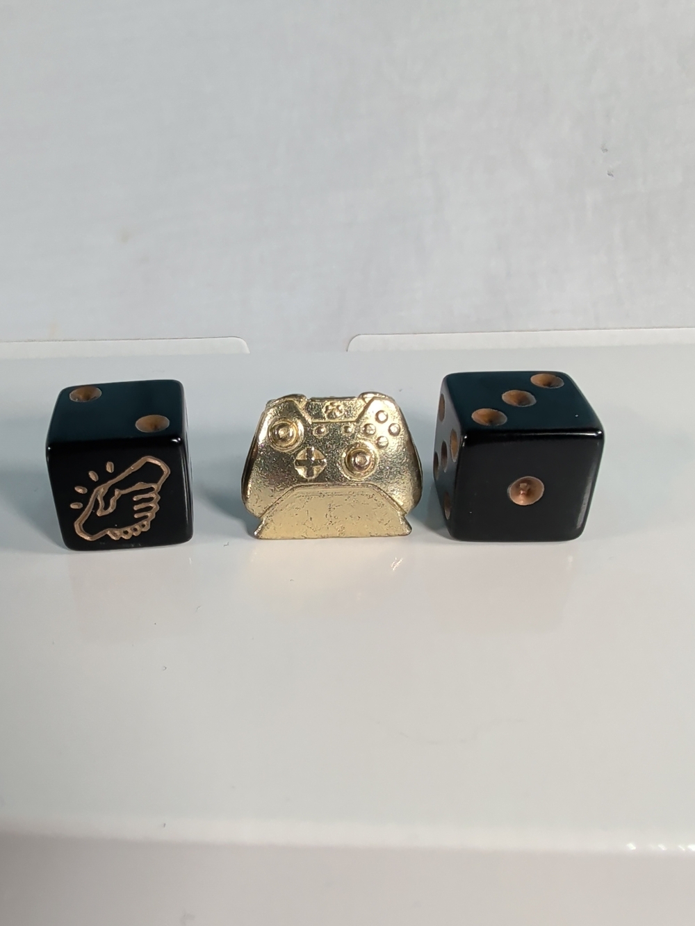 Monopoly Empire Gold Replacement Pieces- 1 Die Set and Xbox Controller Token